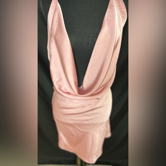🤩 NEW ITEM! Fashion Nova Women’s Dress Call My Phone Pink Satin Mini Dress - Picture 3 of 9